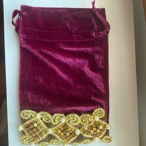 Hand made Tudor/Renaissance/ Medieval velvet Pouch/Dolly Bag/Purse